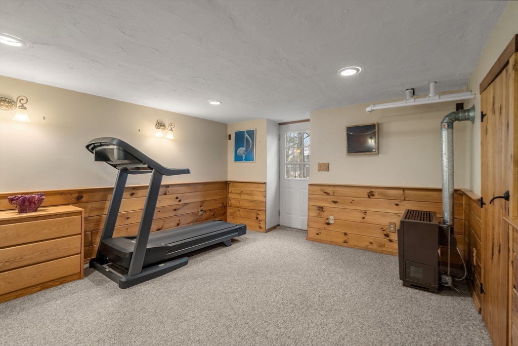 28 Maplewood Road Worcester, MA 01602 - Photo 32 of 39 Gallery Image 32