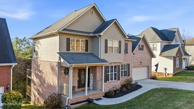 $565,000 | 4424 Platinum Drive, Knoxville, TN 37938