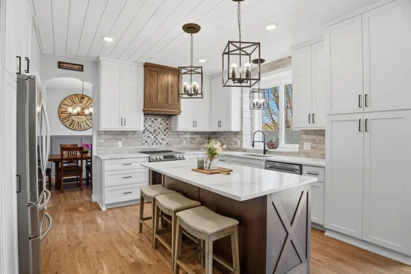 $649,900 | 20390 Enright Way, Farmington, MN 55024