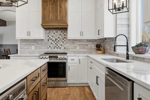 $649,900 | 20390 Enright Way, Farmington, MN 55024