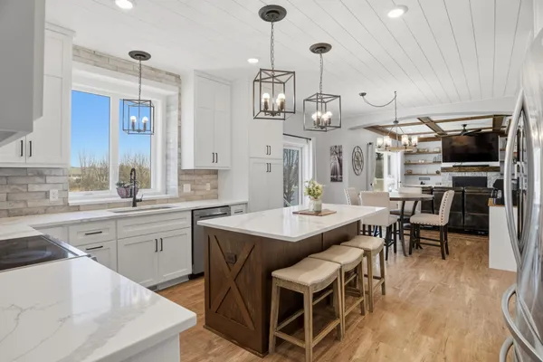 $649,900 | 20390 Enright Way, Farmington, MN 55024