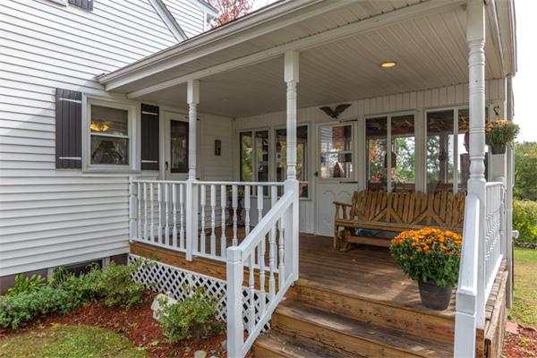 6 Locke Road Billerica, MA 01821 - Photo 4 of 28 Gallery Image 4