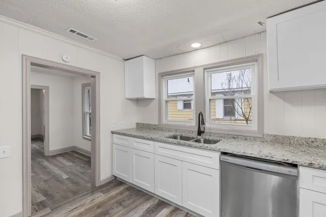 $1,100 | 208 Plummer Street, Lawrenceburg, TN 38464