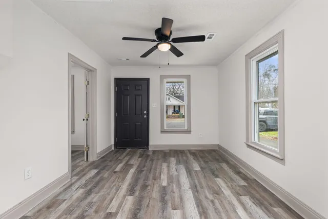 $1,100 | 208 Plummer Street, Lawrenceburg, TN 38464