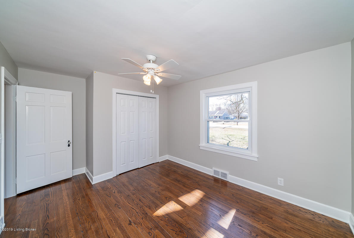 2807 Ralph Avenue Louisville, KY 40216 - Photo 18 of 51 18