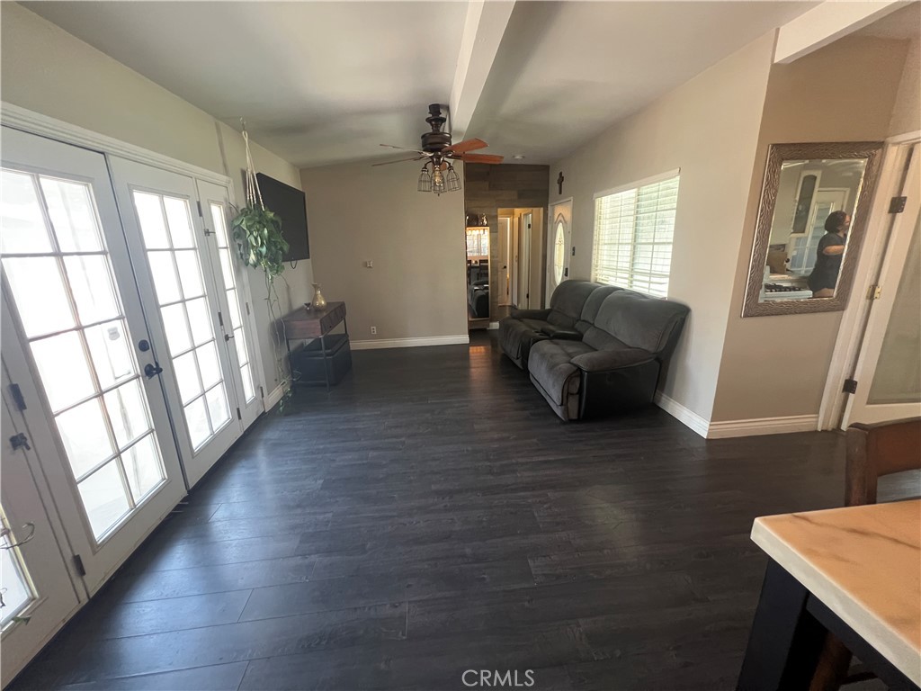 4267 Canterbury Road Riverside, CA 92504 - Photo 6 of 31 Gallery Image 6
