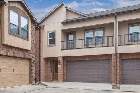 $359,900 | 11002 Upland Forest Drive, Houston, TX 77043