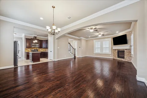 $359,900 | 11002 Upland Forest Drive, Houston, TX 77043