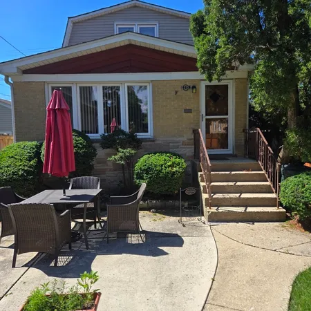 $349,900 | 6213 West Newport Avenue, Chicago, IL 60634
