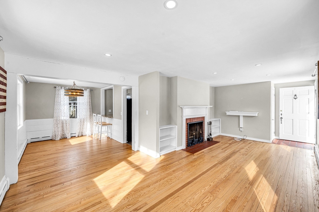 140 Slumber Lane Springfield, MA 01128 - Photo 4 of 25 Gallery Image 4