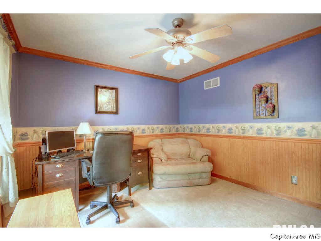 4447 Foxbury Lane Springfield, IL 62711 - Photo 22 of 33