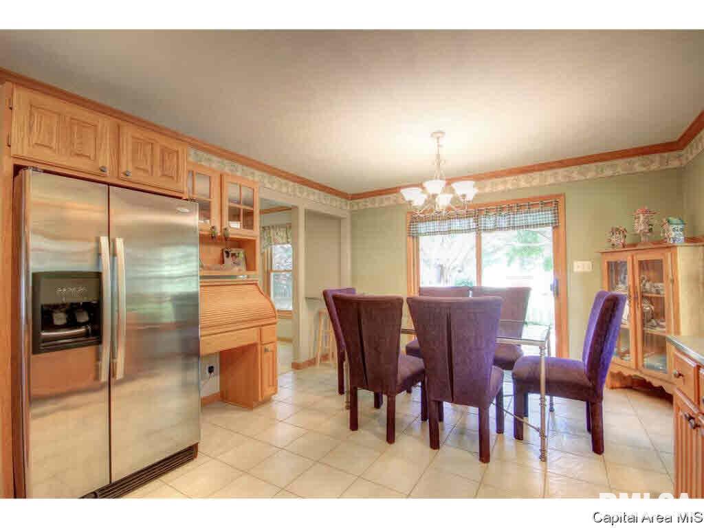 4447 Foxbury Lane Springfield, IL 62711 - Photo 9 of 33