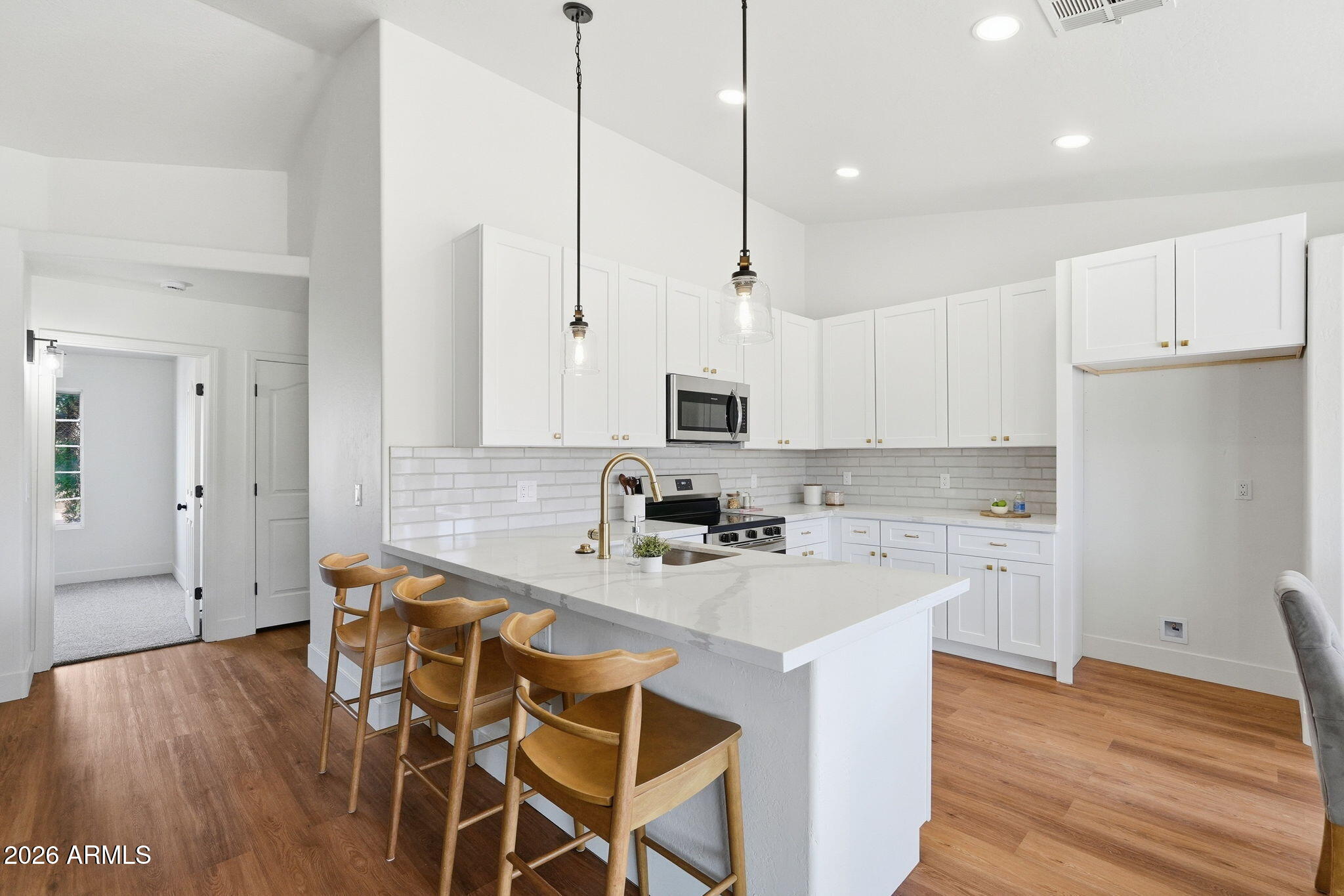 999 West 18th Avenue Apache Junction, AZ 85120 - Photo 10 of 33 010_ListerPros