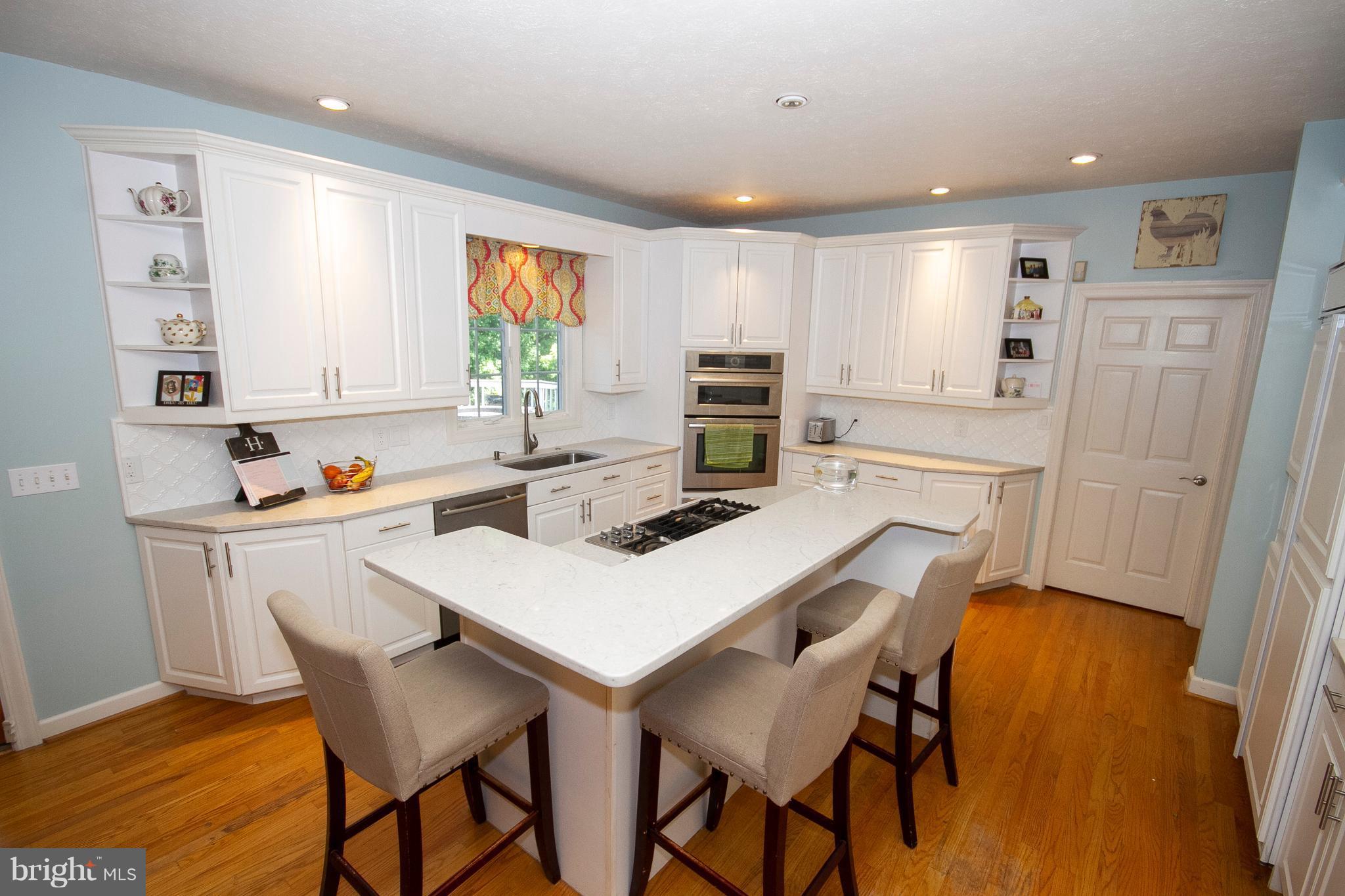 2818 Paper Mill Road Phoenix, MD 21131 - Photo 7 of 30 a view of a dining room with furniture