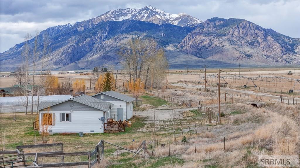 3530 4050 North Moore, ID 83255 - Photo 10 of 40