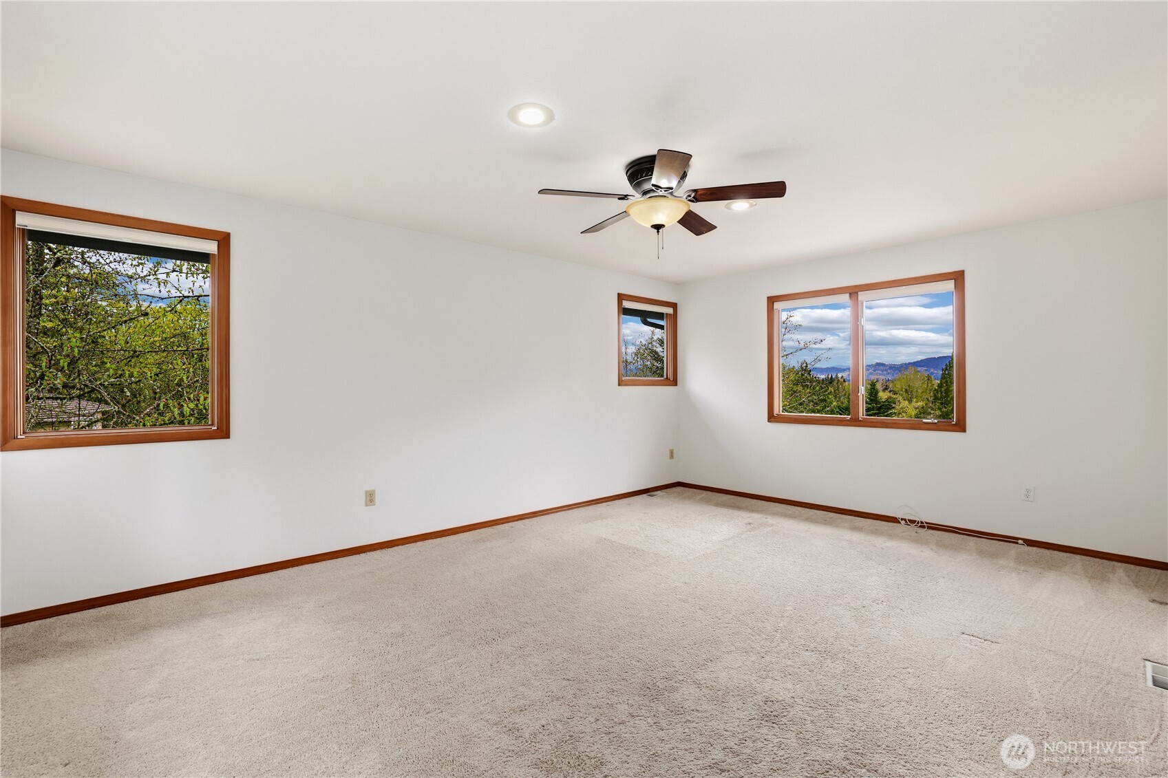 18605 Southeast 174th Way Renton, WA 98058 - Photo 25 of 40