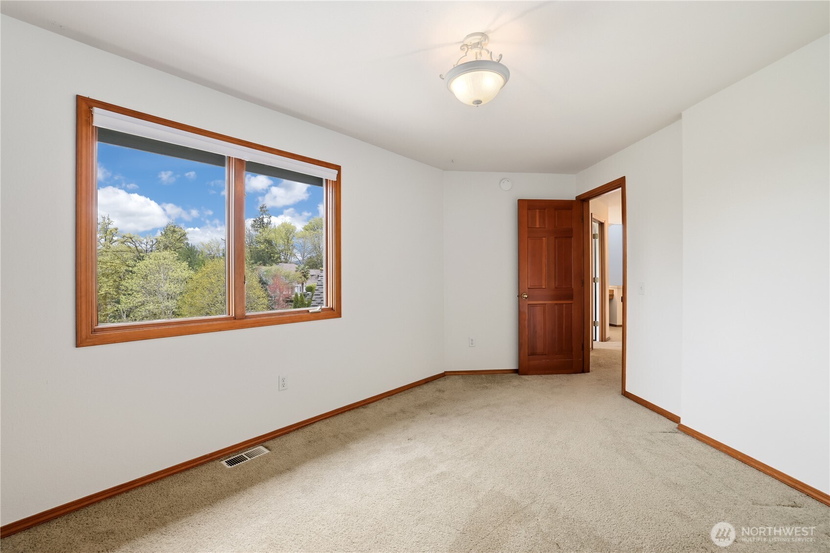 18605 Southeast 174th Way Renton, WA 98058 - Photo 27 of 40