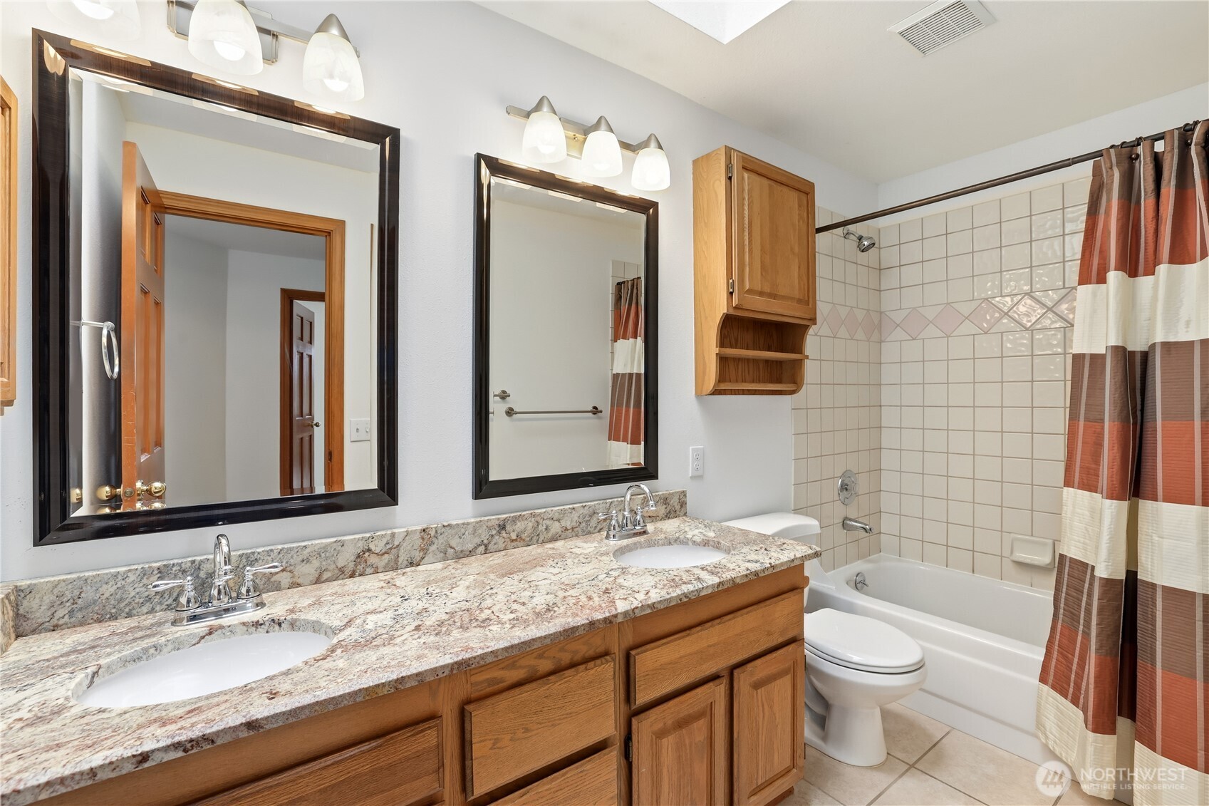 18605 Southeast 174th Way Renton, WA 98058 - Photo 30 of 40