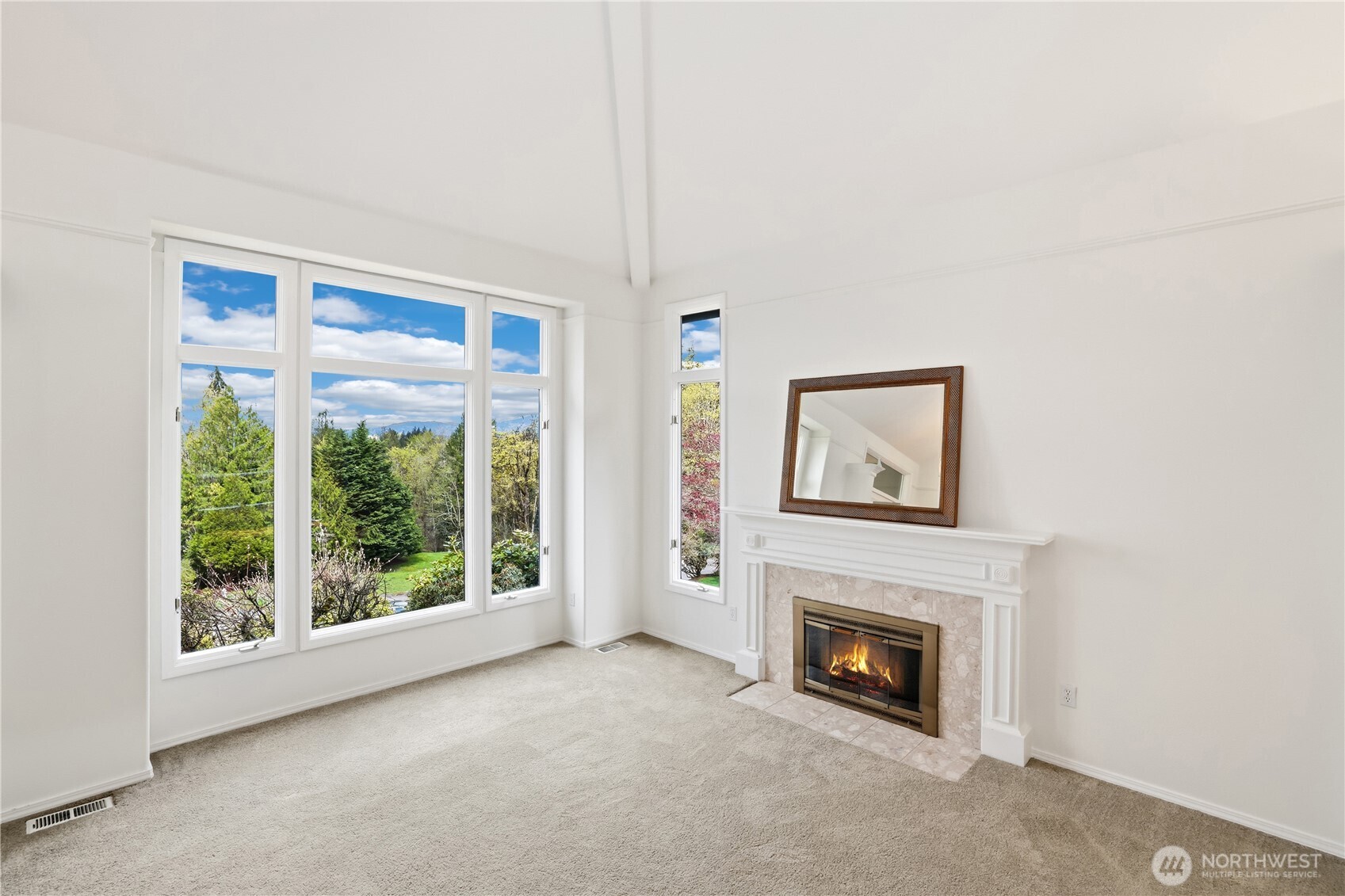 18605 Southeast 174th Way Renton, WA 98058 - Photo 4 of 40