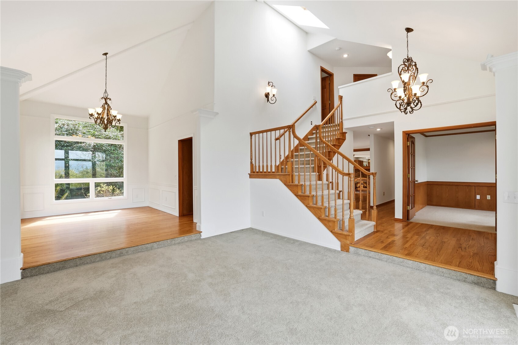 18605 Southeast 174th Way Renton, WA 98058 - Photo 5 of 40