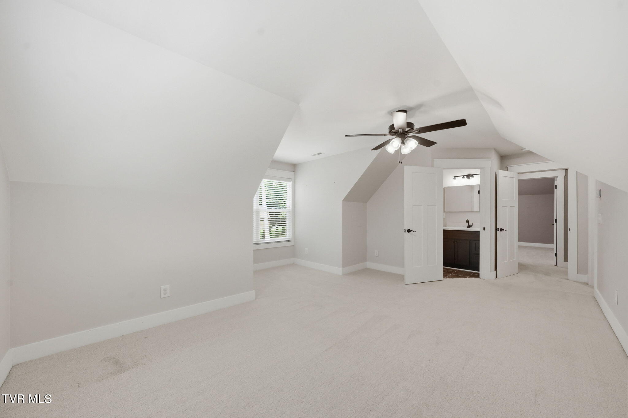 127 Allison Timbers Road Piney Flats, TN 37686 - Photo 32 of 49 47-web-or-mls-037_DSC01550