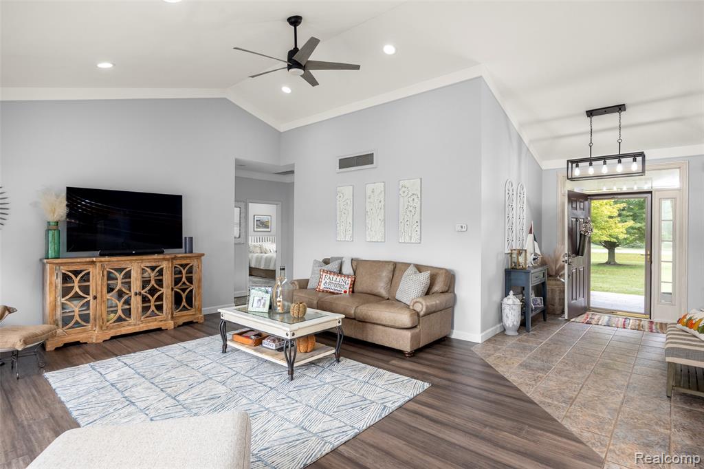 7030 Marsh Road Marine City, MI 48039 - Photo 8 of 47