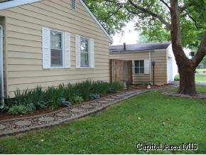 500 North St Marys Avenue Springfield, IL 62702 - Photo 8 of 9 Gallery Image 8