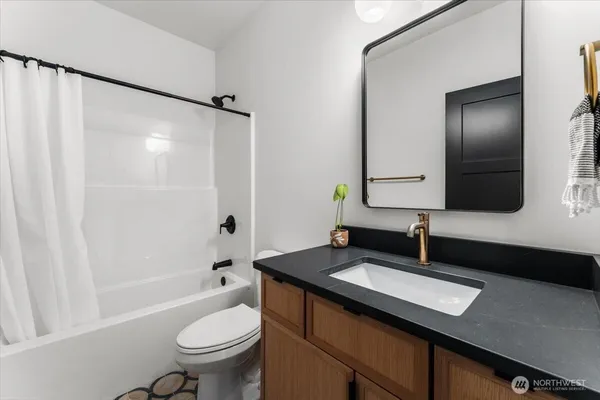 $945,000 | 982 Spring Mountain Drive, Wenatchee, WA 98801