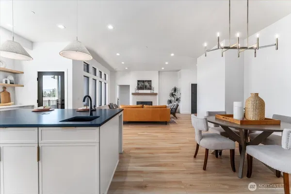 $945,000 | 982 Spring Mountain Drive, Wenatchee, WA 98801