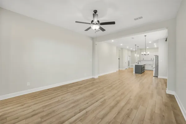 $2,550 | 14918 Mossycup Spur Way, Cypress, TX 77433