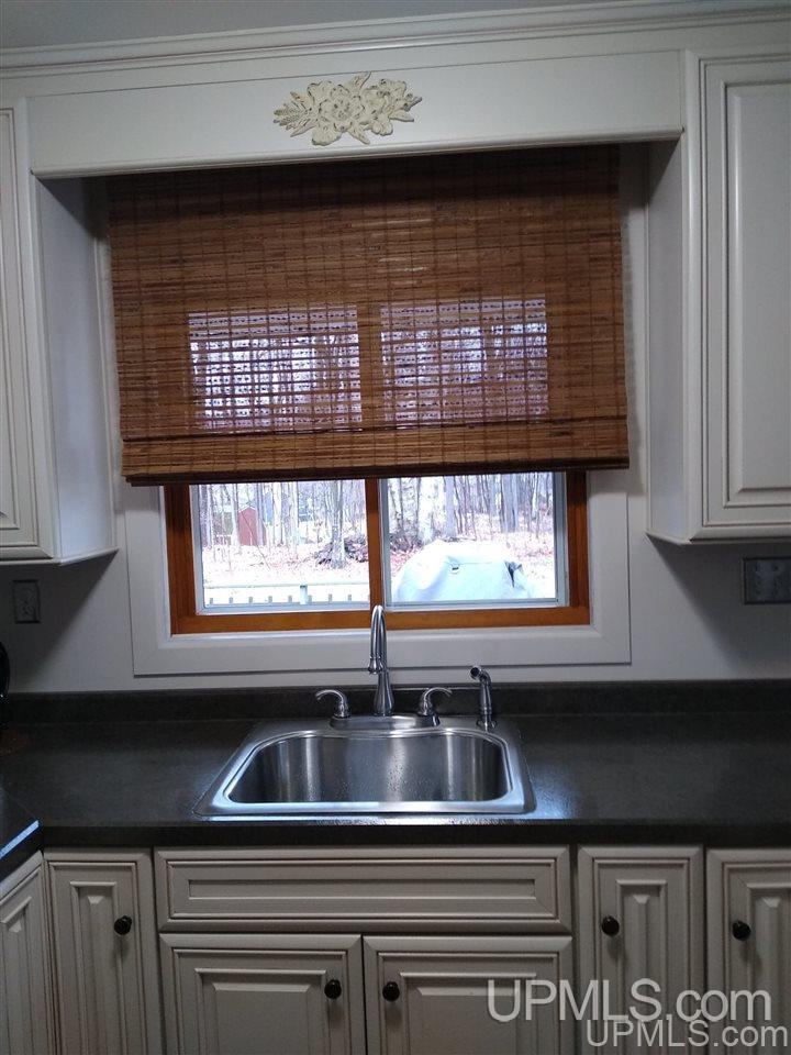 603 Brule Road Marquette, MI 49855 - Photo 15 of 41