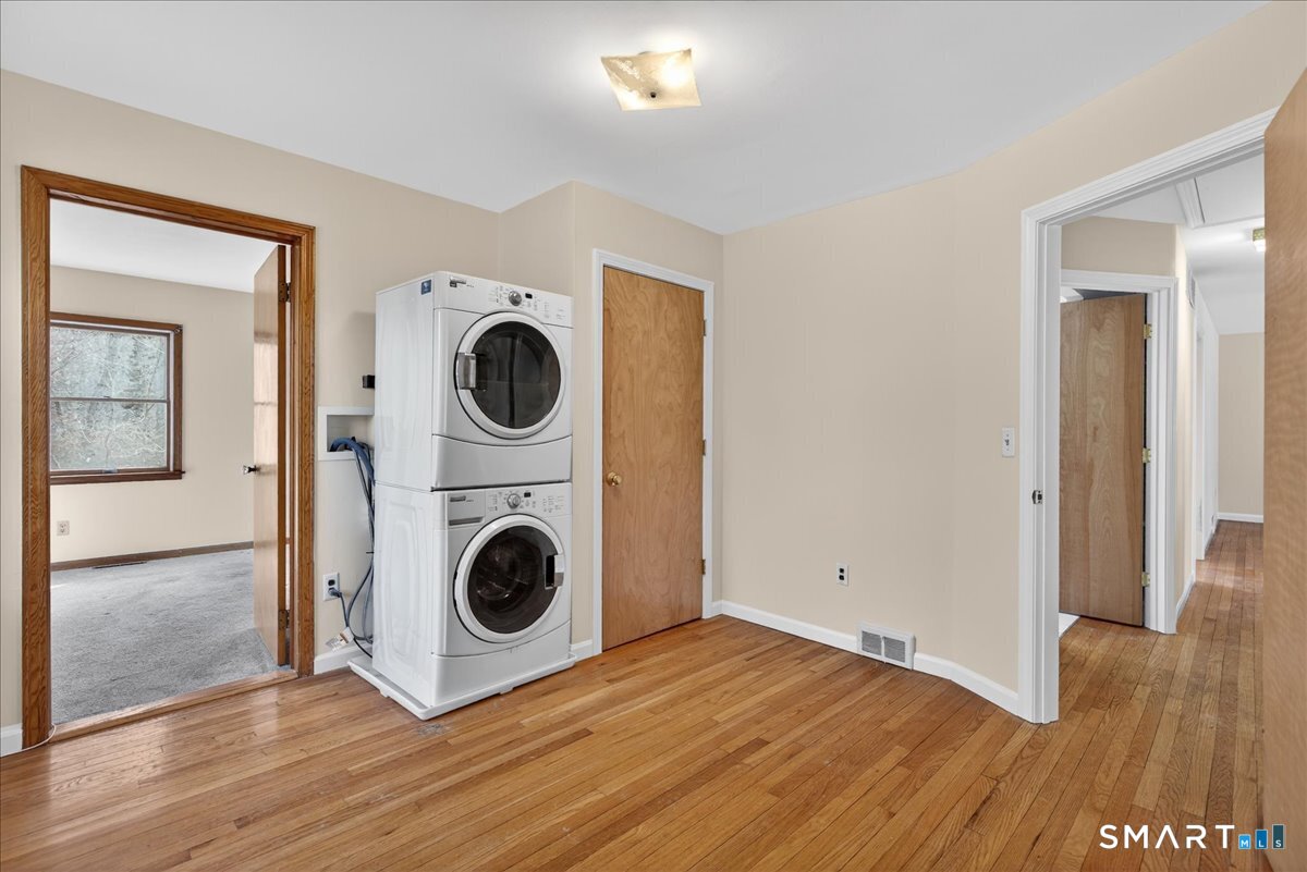 47 Barrett Street Hamden, CT 06517 - Photo 25 of 40 Laundry/Office/Bonus Room