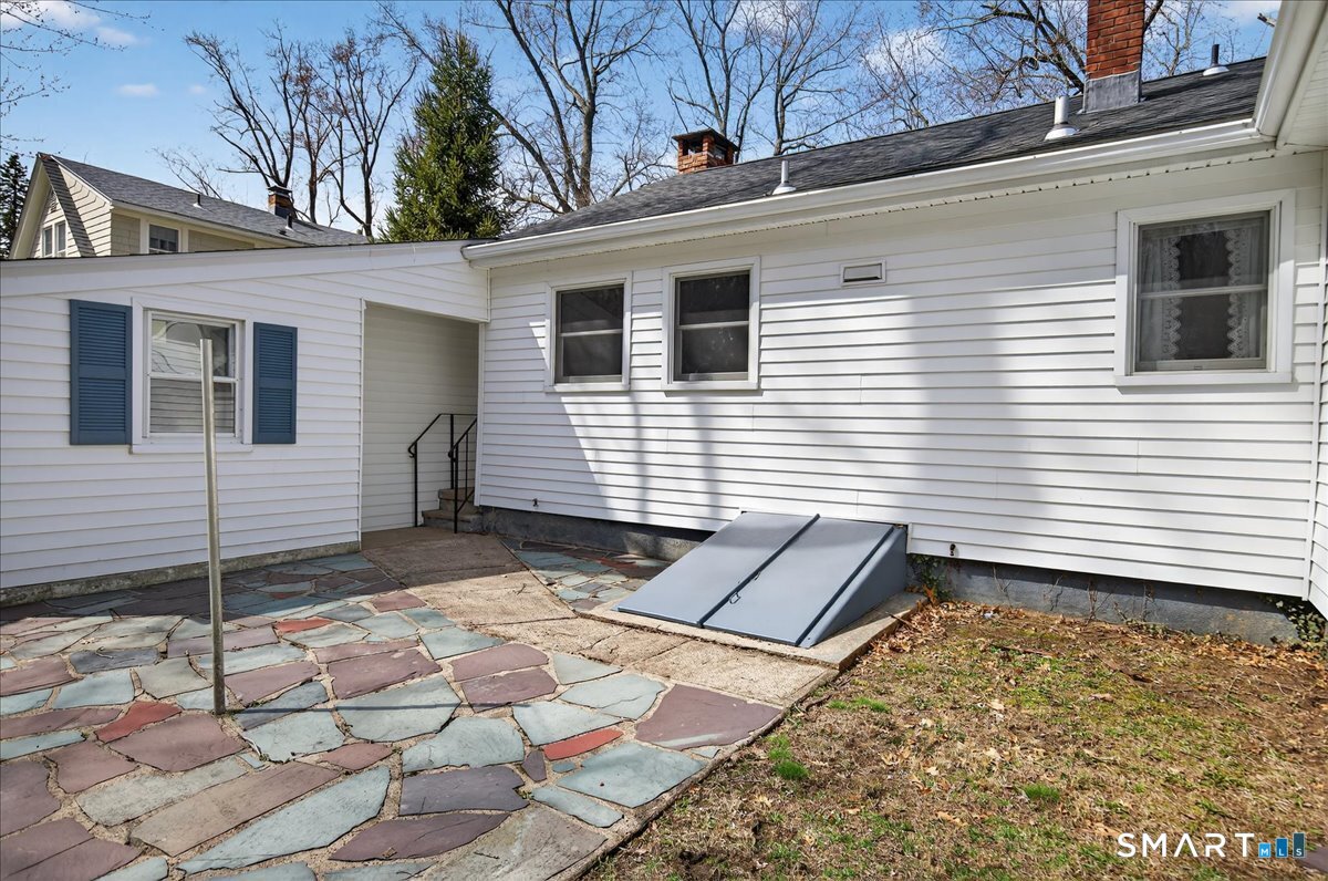 47 Barrett Street Hamden, CT 06517 - Photo 29 of 40