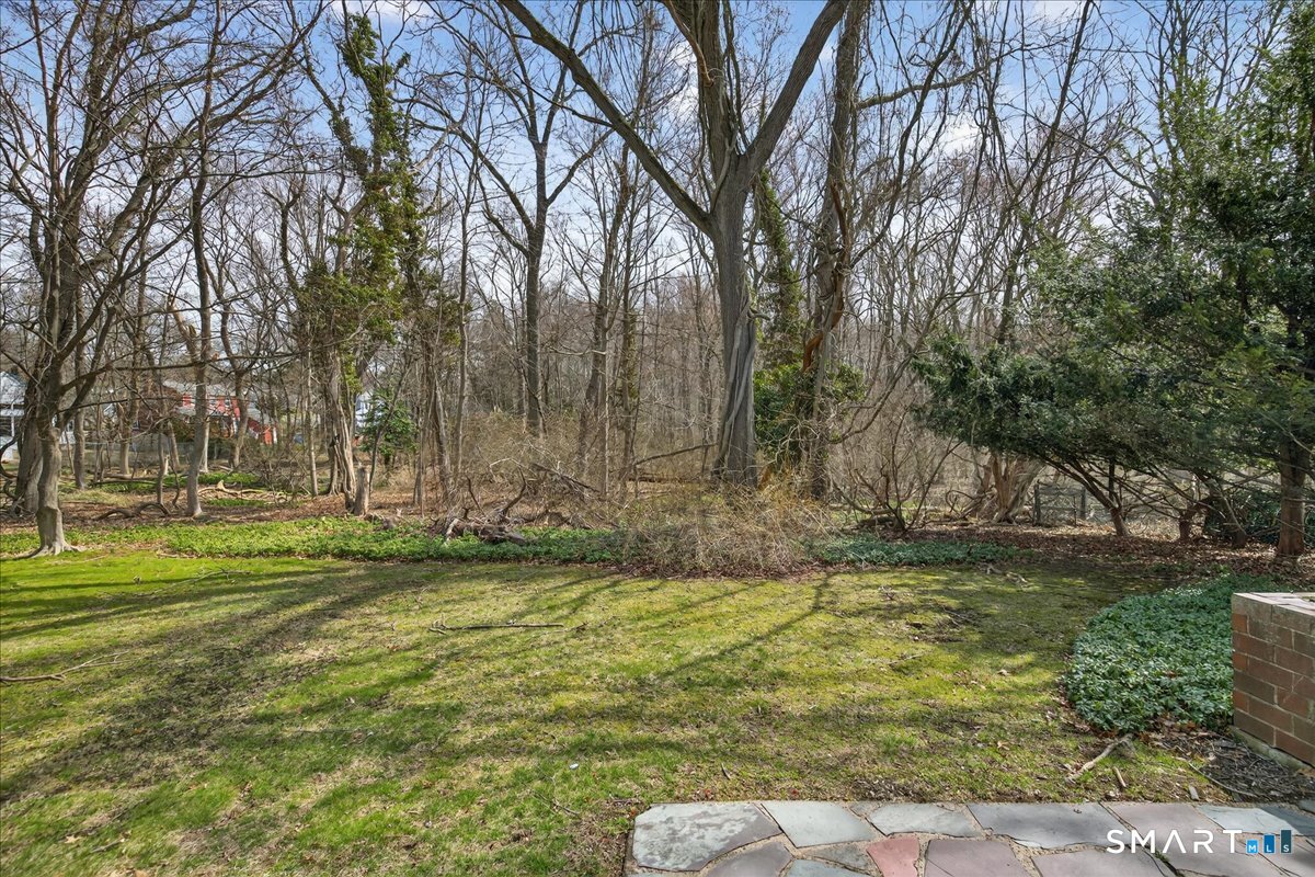 47 Barrett Street Hamden, CT 06517 - Photo 33 of 40