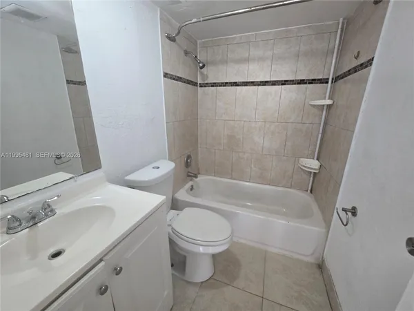 $1,800 | 1750 Northwest 55th Avenue, Unit 103, Lauderhill, FL 33313