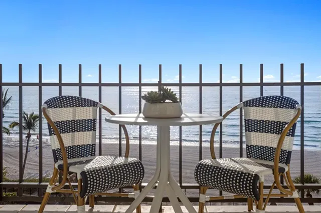 $1,300,000 | 1212 Benjamin Franklin Drive, Unit 501, Sarasota, FL 34236