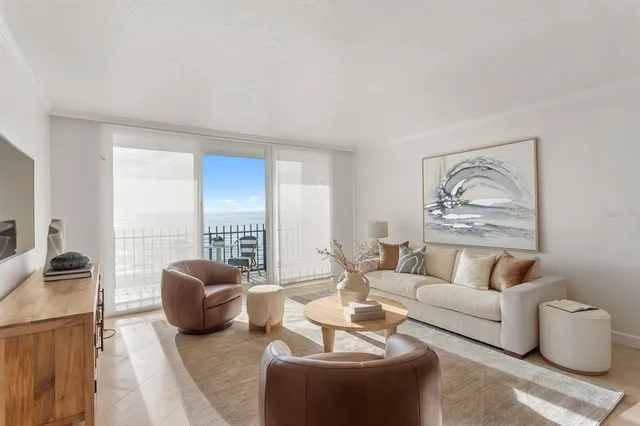 $1,300,000 | 1212 Benjamin Franklin Drive, Unit 501, Sarasota, FL 34236