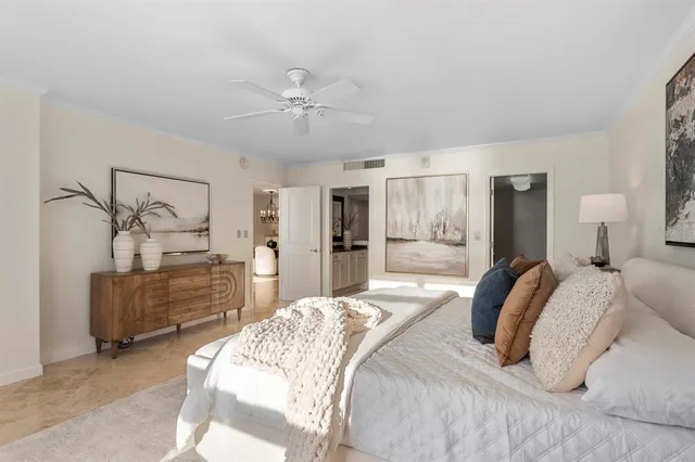 $1,300,000 | 1212 Benjamin Franklin Drive, Unit 501, Sarasota, FL 34236