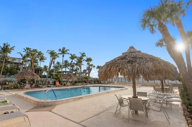 $1,300,000 | 1212 Benjamin Franklin Drive, Unit 501, Sarasota, FL 34236