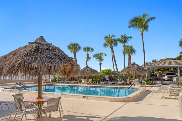 $1,300,000 | 1212 Benjamin Franklin Drive, Unit 501, Sarasota, FL 34236