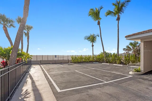 $1,300,000 | 1212 Benjamin Franklin Drive, Unit 501, Sarasota, FL 34236