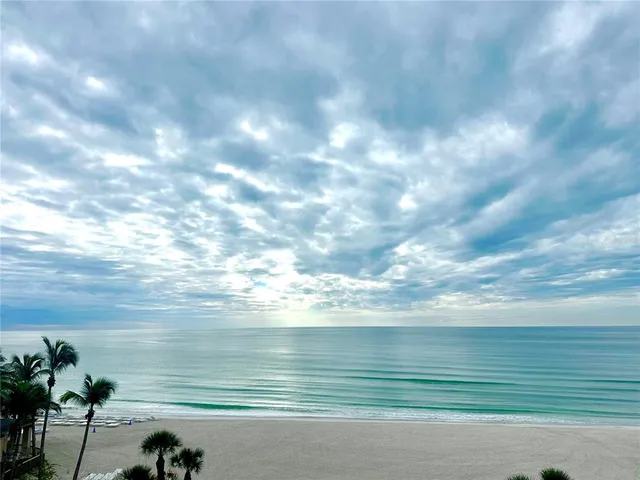 $1,300,000 | 1212 Benjamin Franklin Drive, Unit 501, Sarasota, FL 34236