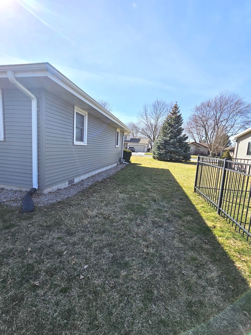 458 Meadows Road South Bourbonnais, IL 60914 - Photo 35 of 39 Gallery Image 35