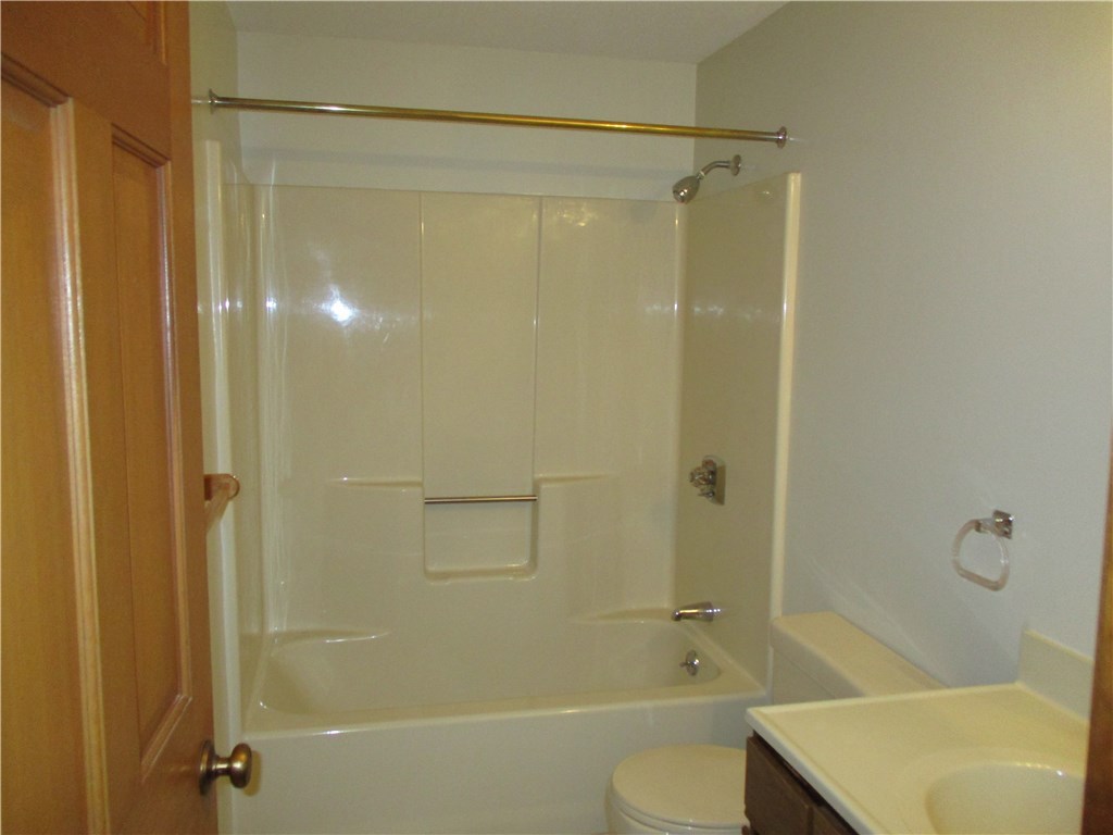 78 St Joseph Street, Unit 13 Woonsocket, RI 02895 - Photo 5 of 9 Gallery Image 5