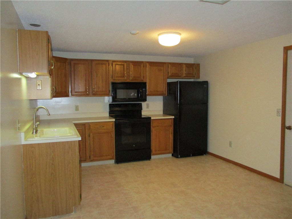 78 St Joseph Street, Unit 13 Woonsocket, RI 02895 - Photo 8 of 9 Gallery Image 8