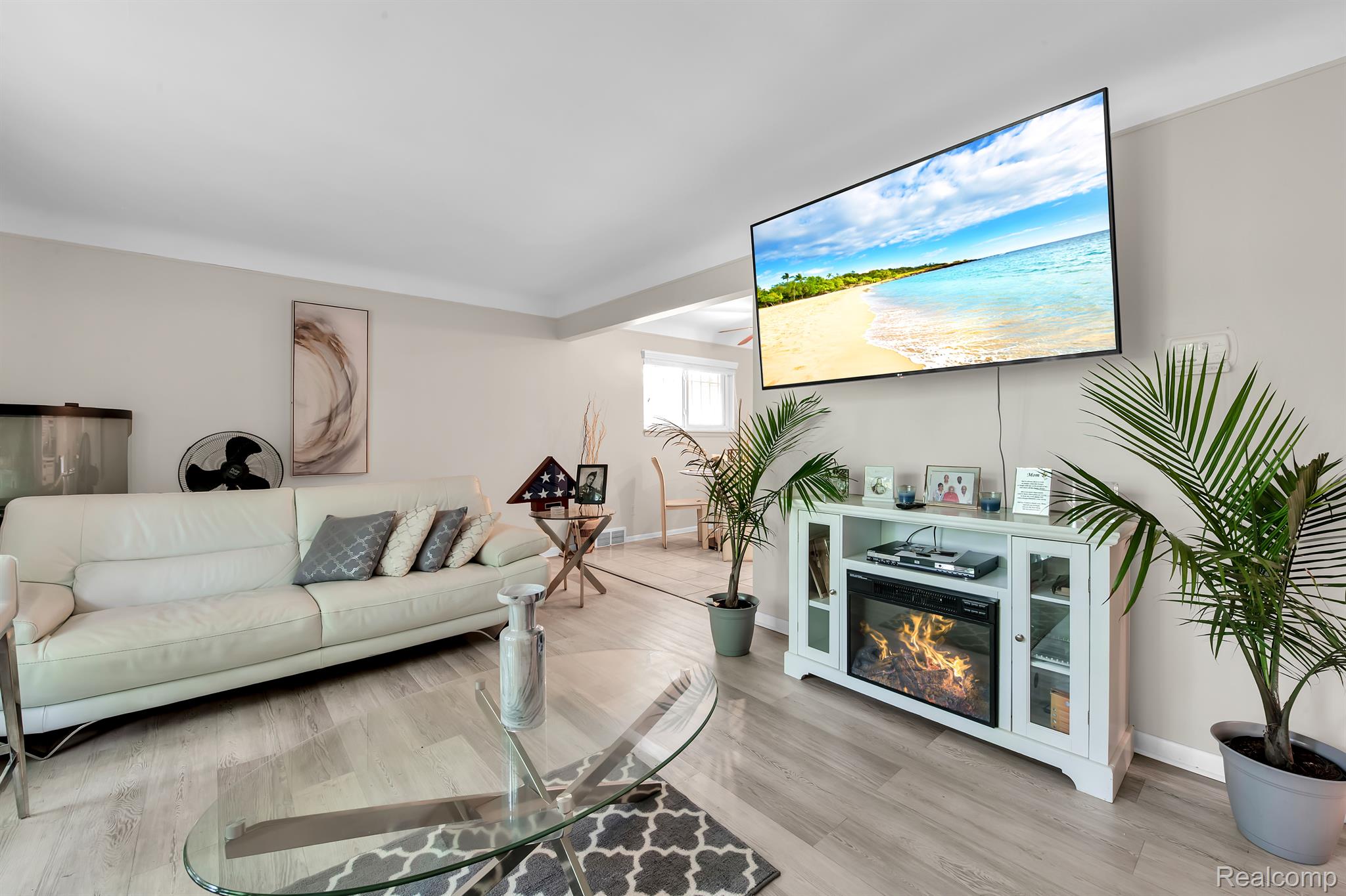 19395 Midway Road Southfield, MI 48075 - Photo 6 of 24 Gallery Image 6