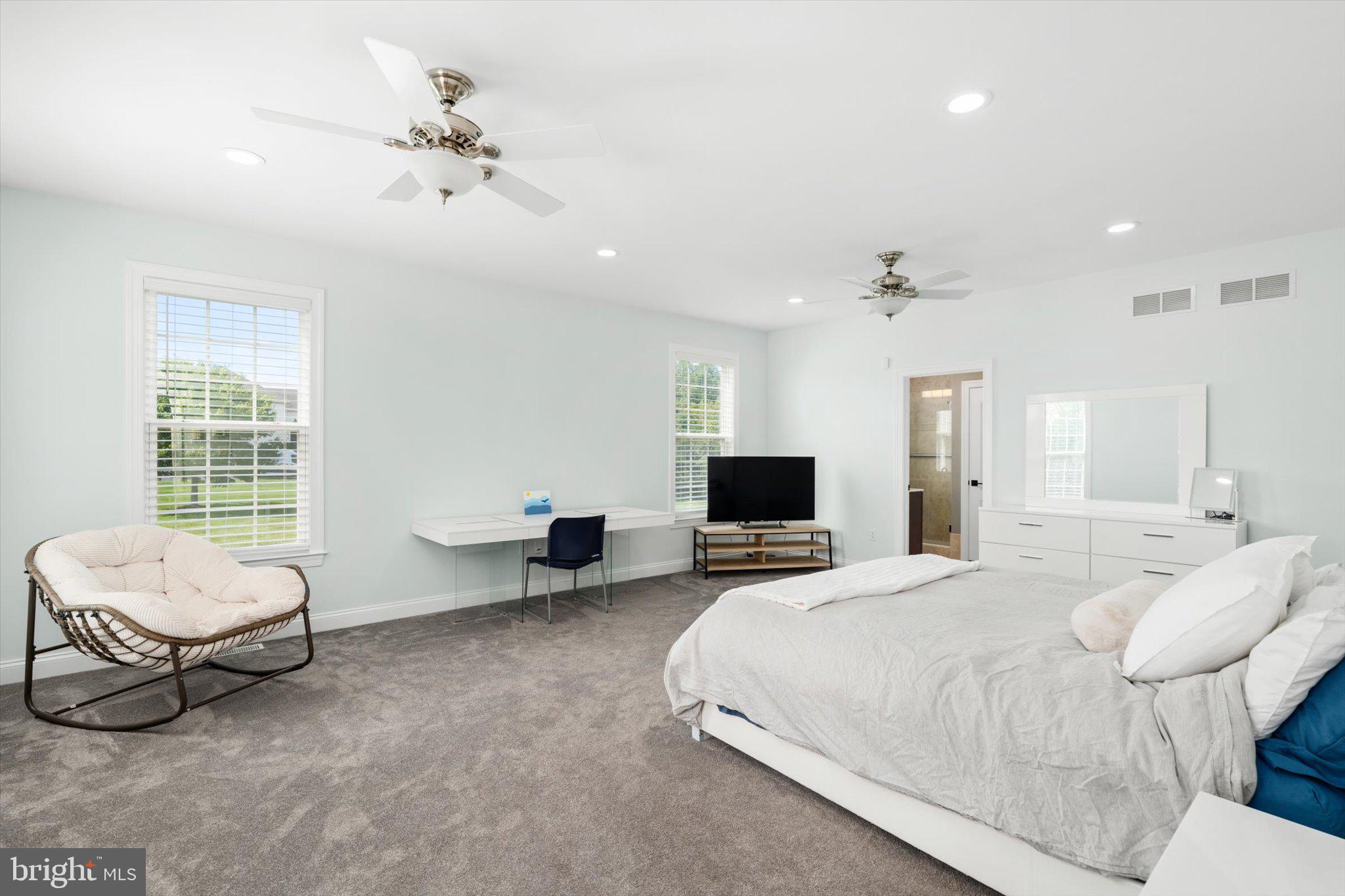 392 Old York Road Hamilton, NJ 08620 - Photo 14 of 73 Gallery Image 14
