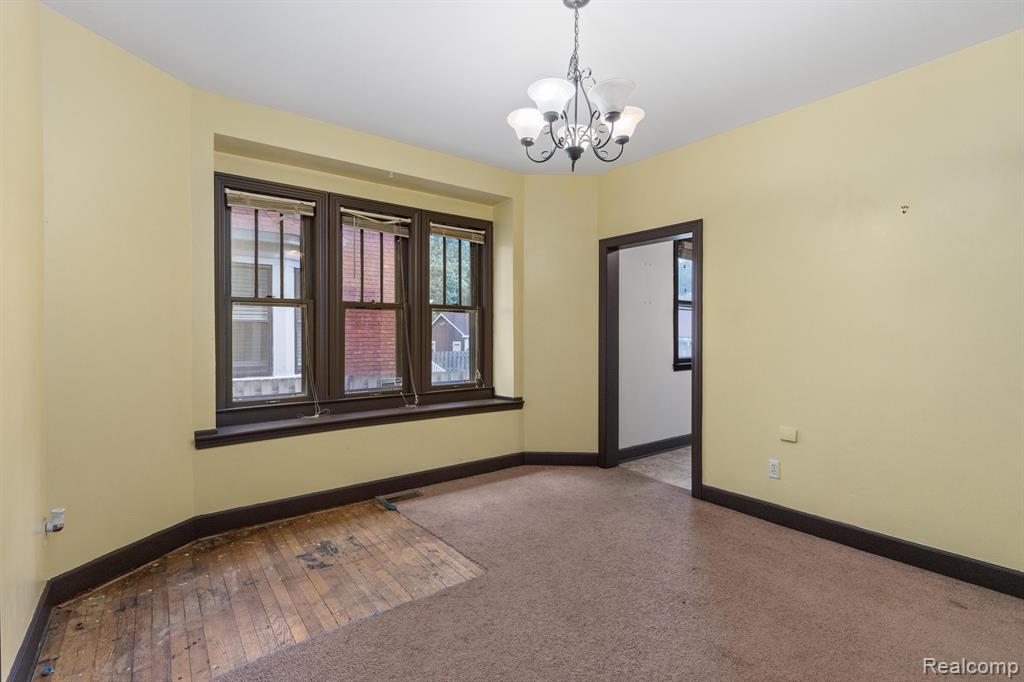 739 Delaware Street Detroit, MI 48202 - Photo 7 of 70