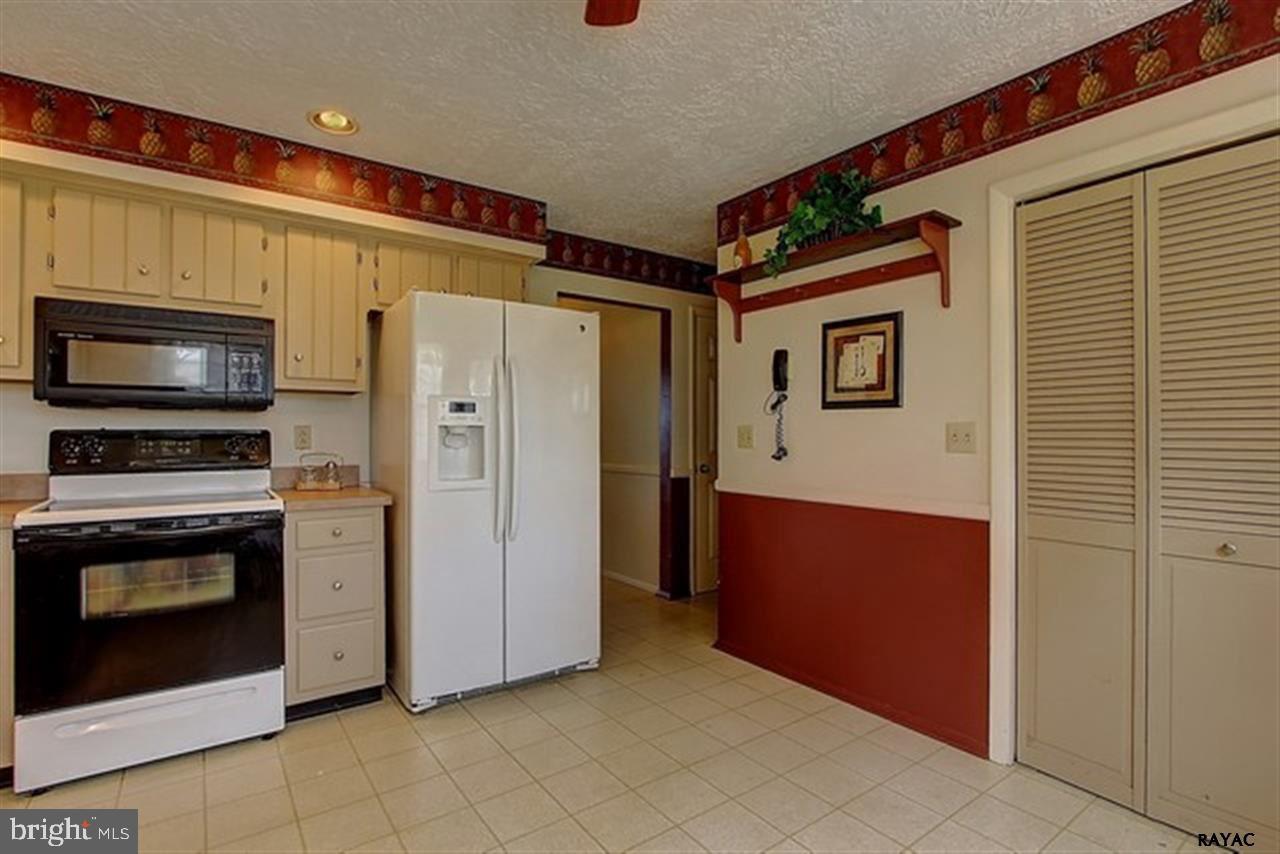 365 Meggon Road Red Lion, PA 17356 - Photo 9 of 27 Gallery Image 9