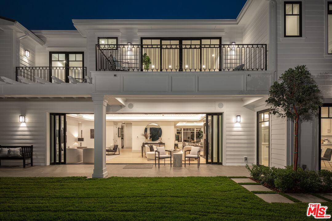 535 North Bundy Drive Los Angeles, CA 90049 - Photo 27 of 33